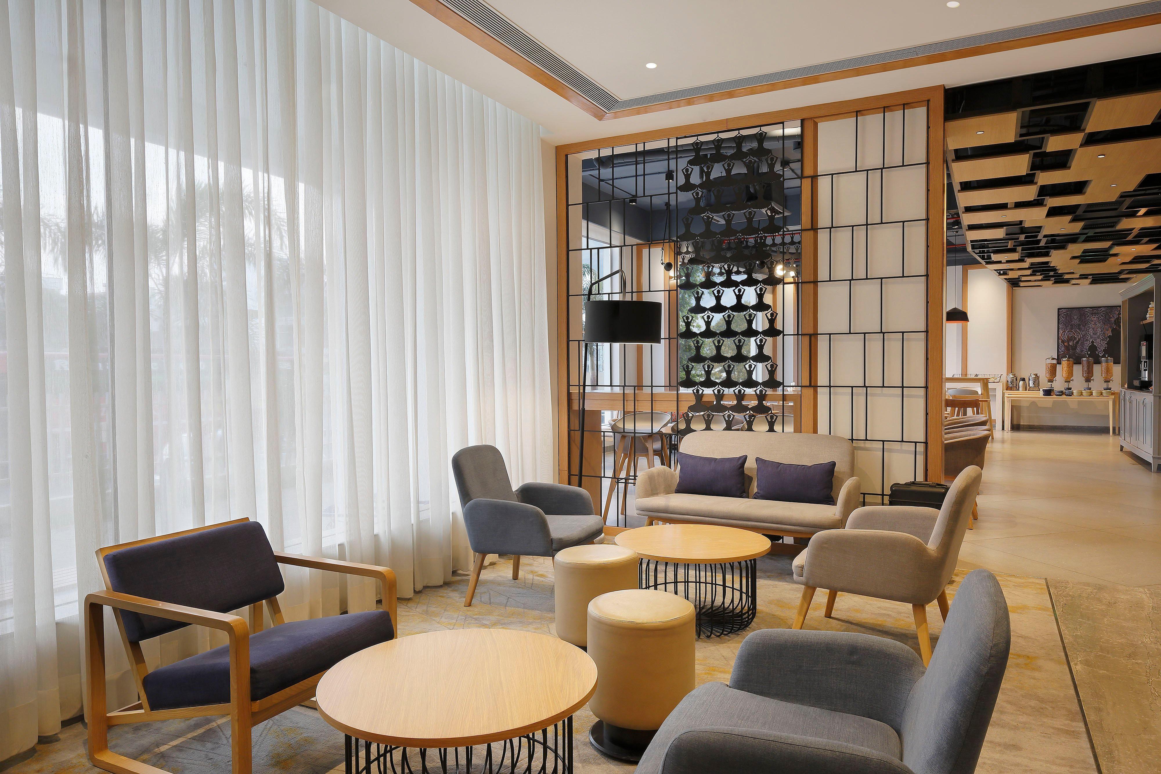 Holiday Inn Express Chennai Omr Thoraipakkam By Ihg Exterior foto